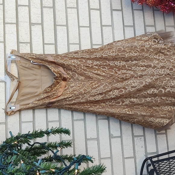 For a special occasion 👗 - Picture 8 of 9